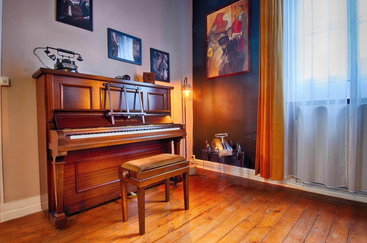 Sweet Nina Jazz Appartement Pour 5 Voyageurs, Situe A La Place De La Republique, Avec Parking Et Lit Queen Size Le Mans Extérieur photo